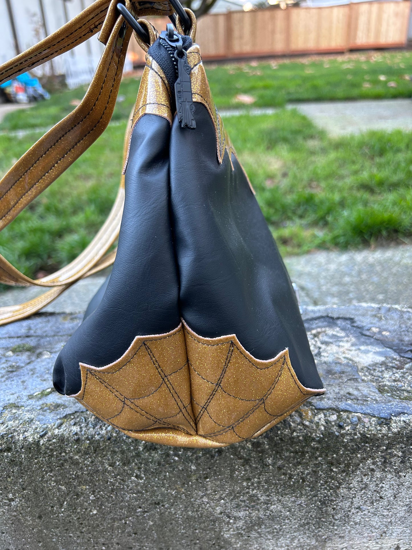 Gold Webbed Shoulder Bag